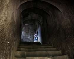 The fort is also popular for its haunted reputation. Narayanrao the tenth Peshwa was murdered by the guards in 1773 on the orders of his uncle Raghuna
